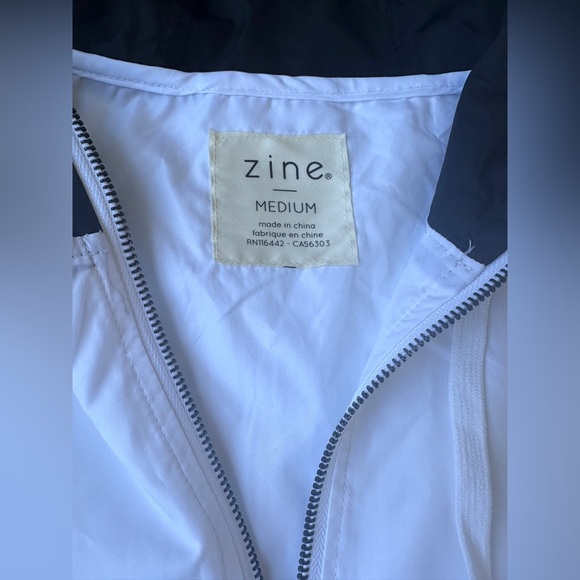 NWT Zine Zumiez White Black Semi Sheer Hooded Windbreaker Skater Jacket Medium - Picture 2 of 9